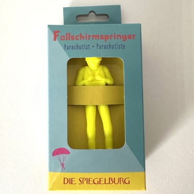 Figurine de parachutiste