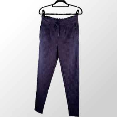 ONLY TALL - Pantalon rayé à volants
