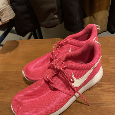 Nike Sportschuhe pink Gr 38