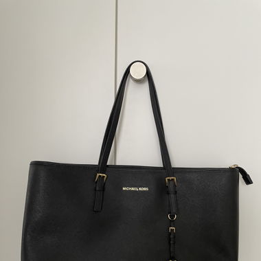 Schwarze Michael Kors Tasche