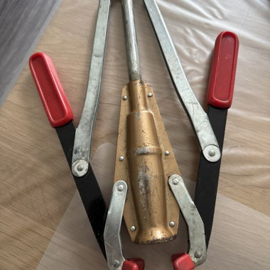 Manual Lever Capping Tool