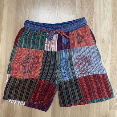Pilz-Shorts