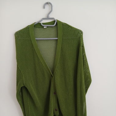 UNIQLO gestrickte grüne Strickjacke Größe M