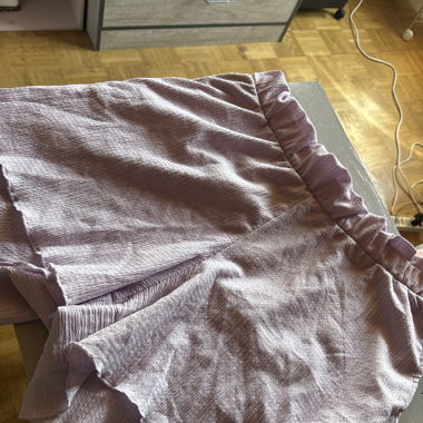 Short Lila 