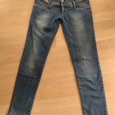 Jeanhose Diesel. Gr 28, gekürzt