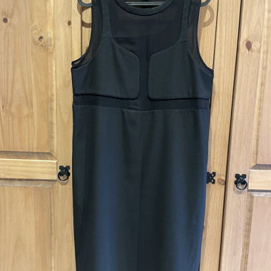 Schwarzes Kleid Alexander W