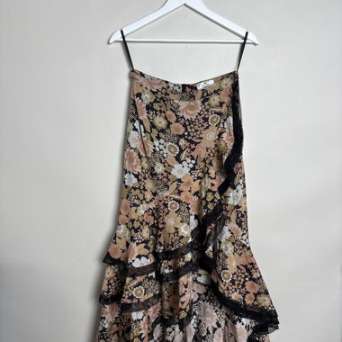 Rock mit Blumenmuster (Midi)