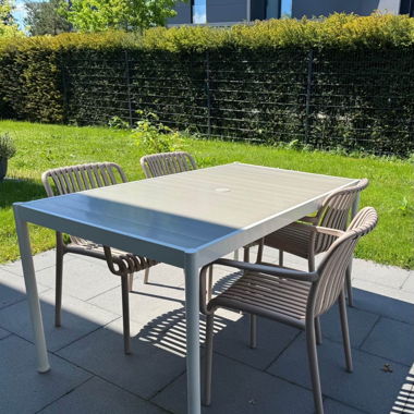 Ensemble Table et 4 chaises
