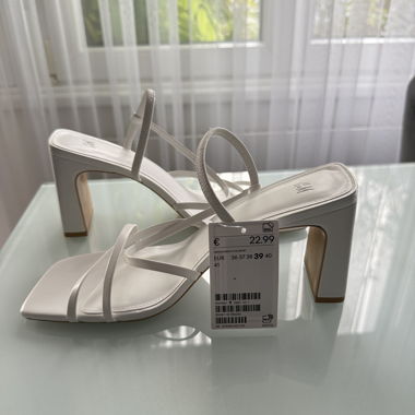 Sandali alti/scarpe con tacco