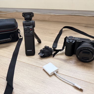 Sony ZV-e10 Mark 2 inkl. Div. Originalzubehör