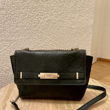 Gorgeous Guess Leather Handbag