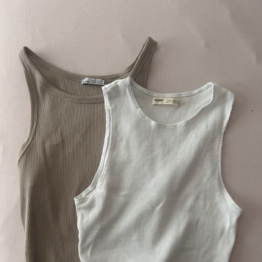 Top corto estivo bianco e beige