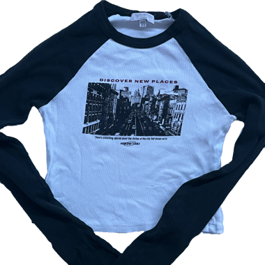 longsleeve shirt with black sleeves