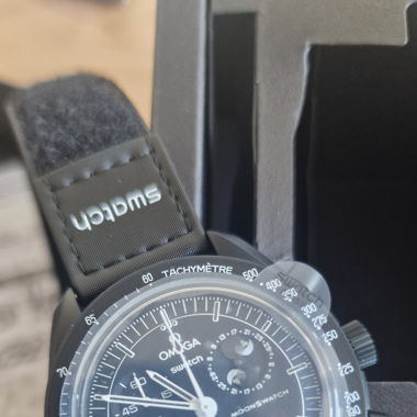 Moonswatch mission to the Moonphase Black Snoopy 