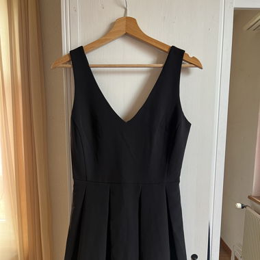 Schwarzes Mini Kleid