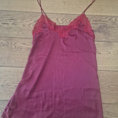 Top in pizzo bordeaux, Taglia S, come nuovo