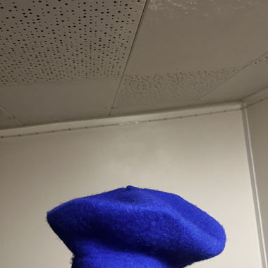 Bonnet bleu femme