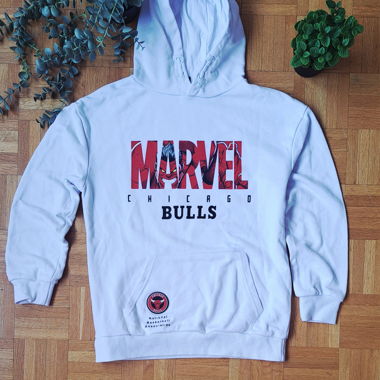 White Chicago Bulls/marvel hoodie for kids 