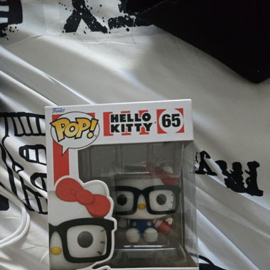 HELLO KITTY POP