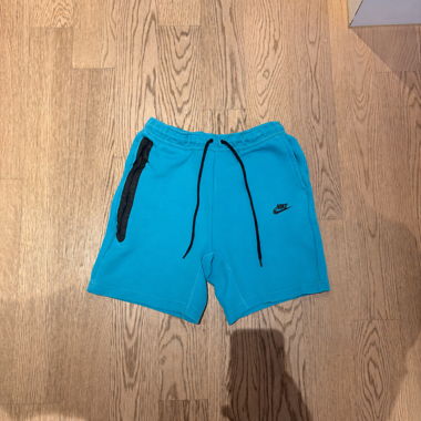 Nike Tech Summer Shorts in Turquoise