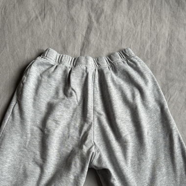 jogging gris 