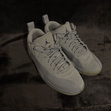 Jordan 12 Mid gris