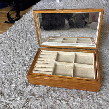 Boîte à bijoux - bois massif