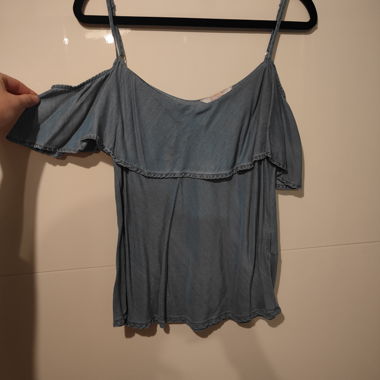Off-shoulder Top