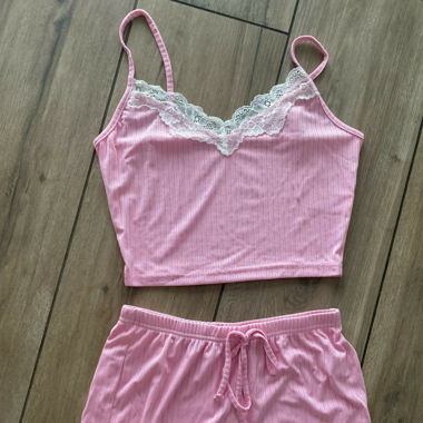 Top und Shorts ungetragen Grösse S