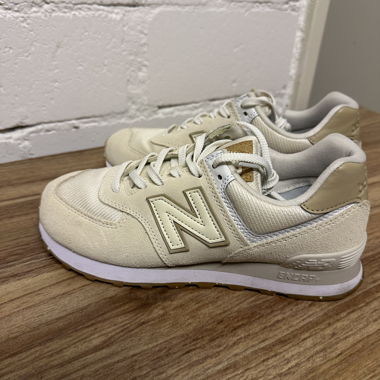 New Balance Sneaker
