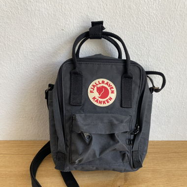Kleine Fjällräven Kånken Sling Bag (23797)