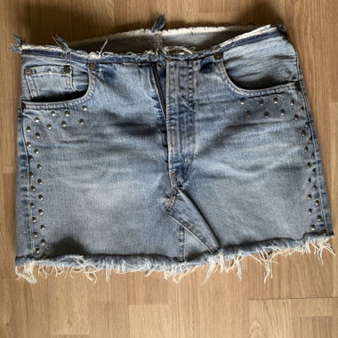 Gonna in denim mini con borchie Gr. 30 di Replay