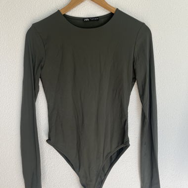 Zara longsleeve body