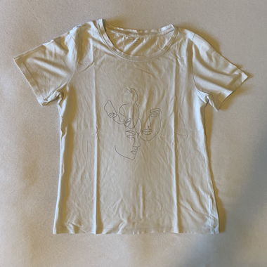 T-Shirt mit Line-Art-Design