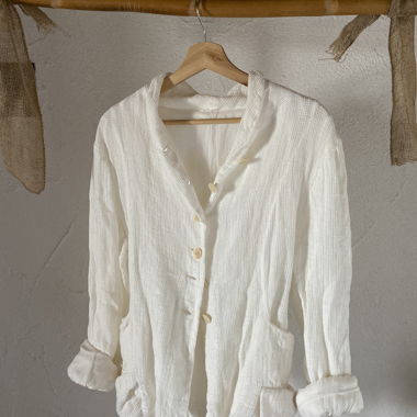 Cream-coloured blazer with buttons Mokoaui