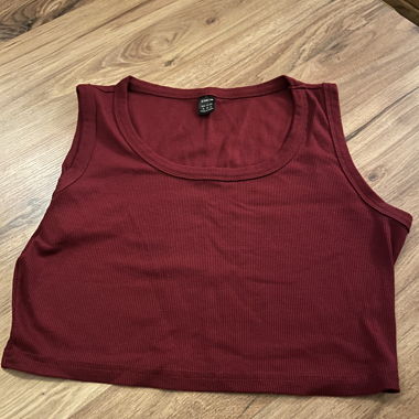 Lot de tops sans manches