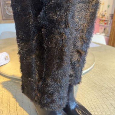 Stiefel mit Absatz