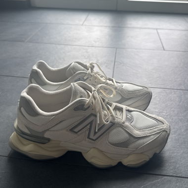 New Balance Sneakers