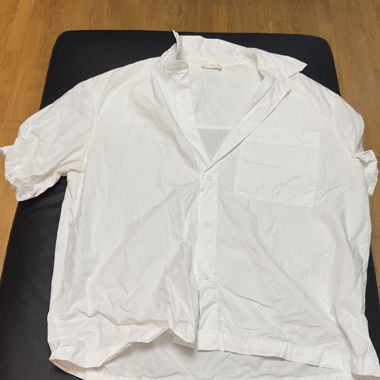 Chemise blanche à manches courtes