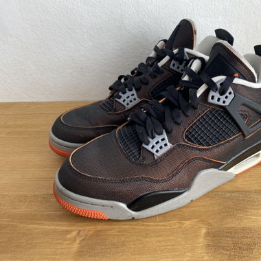 Nike Air Jordan 4 Retro Starfish Gr. 43 / US 11