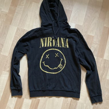Nirvana Sweater
