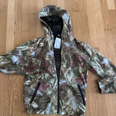 Veste légère camouflage avec capuche
