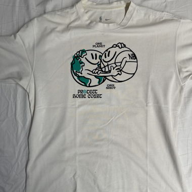 Nike-Shirt