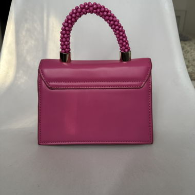 Petite sacoche rose avec anse perles