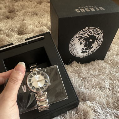 Versace versus Uhr silber