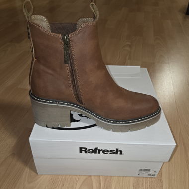 Stivaletti donna Refresh taglia 39