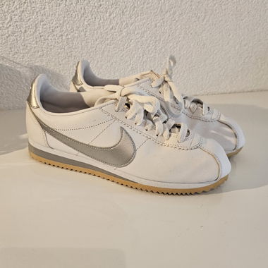 Nike Cortez