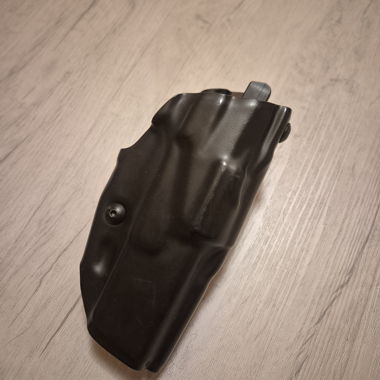 Dienstholster mit Gürtelschlaufe (rechts)