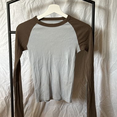 Long Sleeve Raglan Top