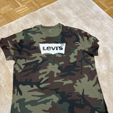 T shirt Levi s